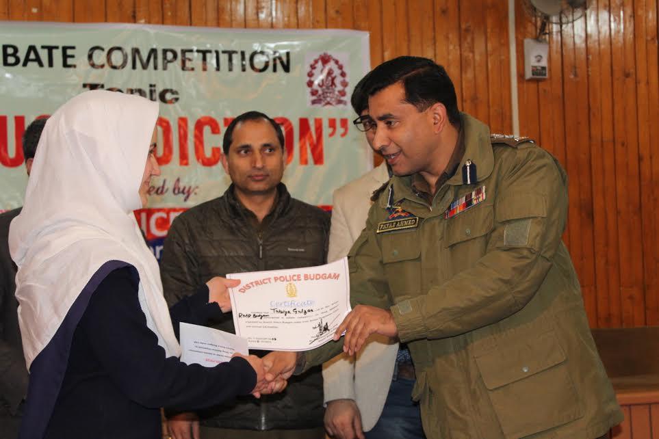 Debate competition on “Drug Addiction” held in Budgam